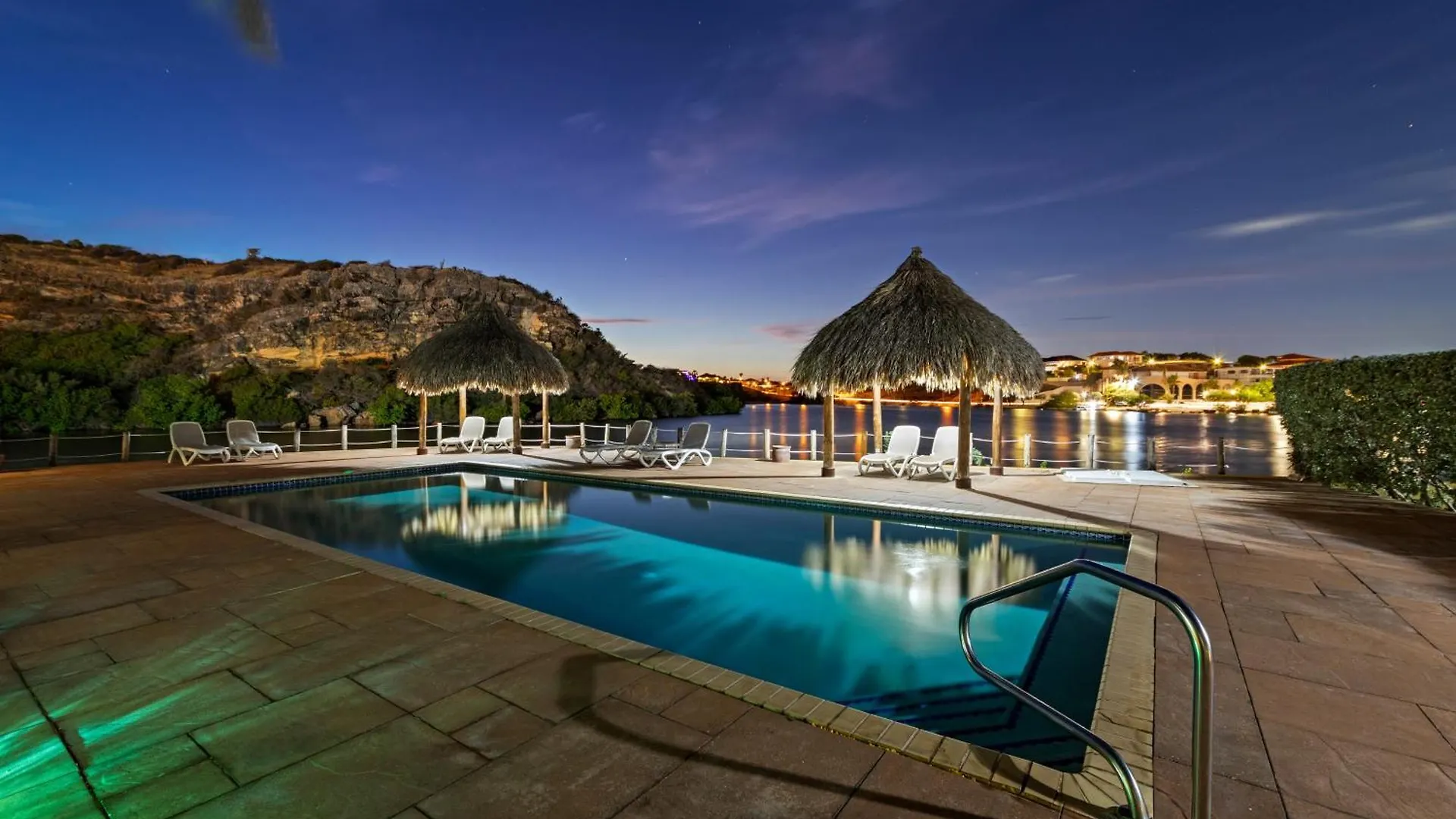 Appartement Het Paradijs In Jan Thiel! Curaçao